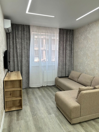 
   Продам 1-комнатную, 44 м², Омелькова ул, 93

. Фото 5.