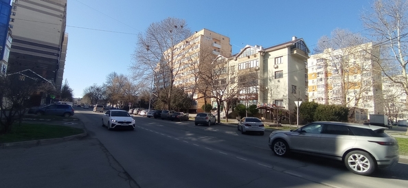 
   Продам 1-комнатную, 60 м², Лермонтова ул, 120

. Фото 15.