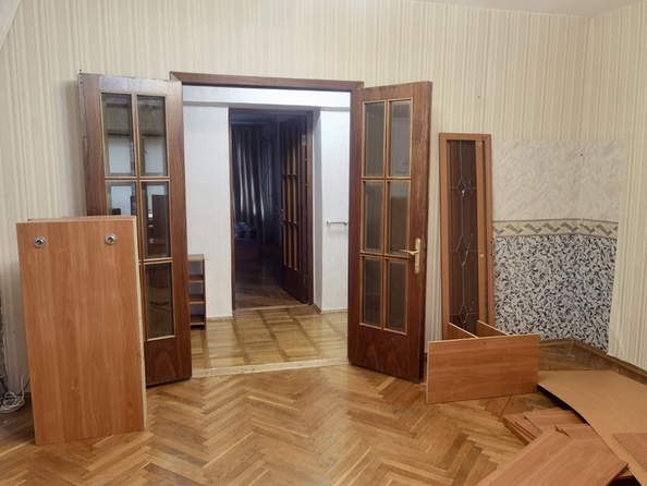 
   Продам 4-комнатную, 88 м², Первомайская ул, 32

. Фото 8.