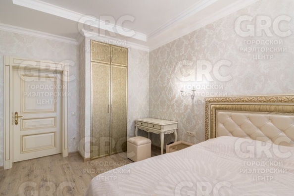 
   Продам 3-комнатную, 104 м², Войкова ул, 21

. Фото 12.