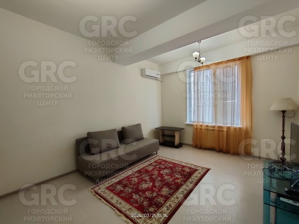 
   Продам 1-комнатную, 39.6 м², Клубничная ул, 6б

. Фото 1.