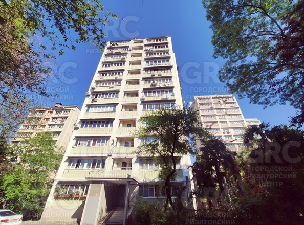 
   Продам 2-комнатную, 60 м², Пирогова ул, 18

. Фото 1.