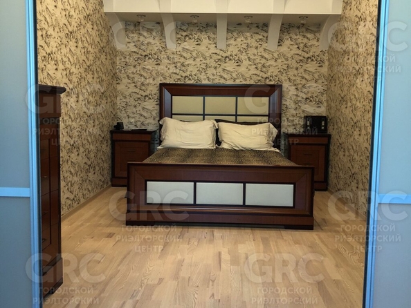 
   Продам 3-комнатную, 100 м², Вишневая ул, 311

. Фото 4.