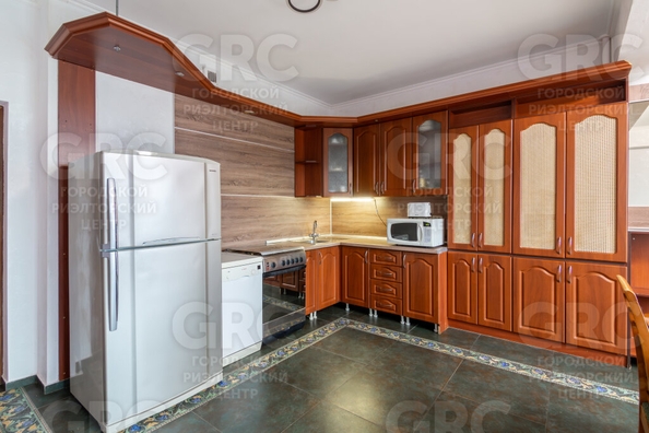 
   Продам 3-комнатную, 110 м², Дмитриевой (Хостинский р-н) ул, 13/1

. Фото 2.