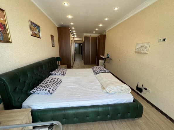 
   Продам 1-комнатный апартамент, 97 м², Голубые Дали пр-д, 9

. Фото 2.