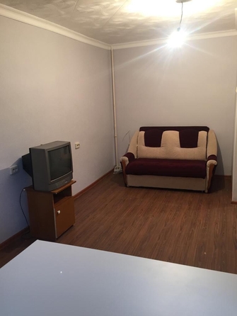 
  Продается 1-комн. квартира, 28 м², Астраханская ул, д. 84
. Фото 2.