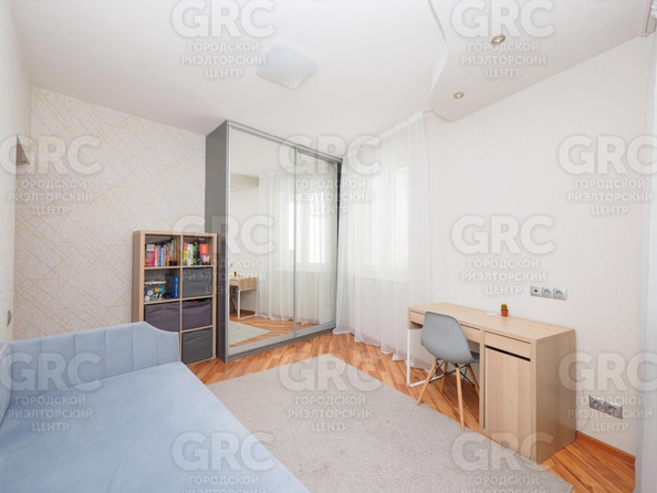 
   Продам 3-комнатную, 88 м², Юных Ленинцев ул, 10

. Фото 11.