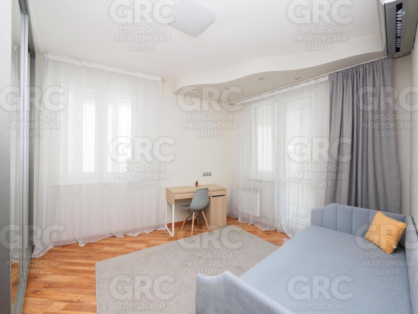 
  Продается 3-комн. квартира, 88 м², Юных Ленинцев ул, д. 10
. Фото 15.