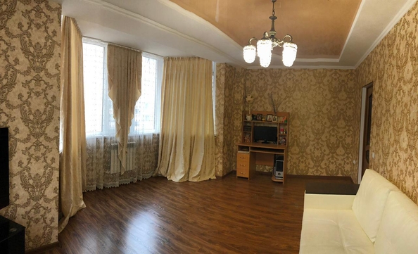 
   Продам 2-комнатную, 60 м², Владимирская ул, 69

. Фото 4.