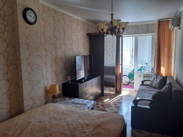 
   Продам 1-комнатную, 39 м², Симферопольское ш, 1А

. Фото 1.