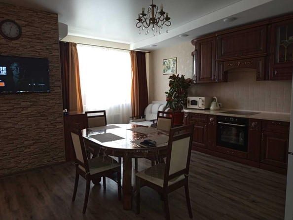 
   Продам 2-комнатную, 57 м², Верхняя дорога ул, 151к3

. Фото 2.