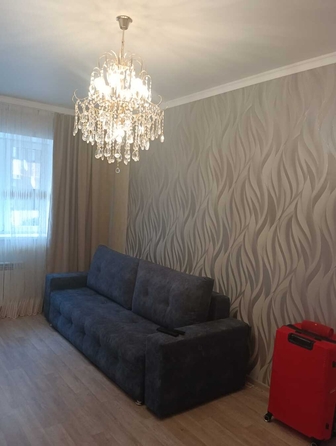 
   Продам 2-комнатную, 55 м², Ленина ул, 180к6

. Фото 1.