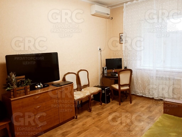 
   Продам 1-комнатную, 32 м², Санаторная ул, 23а

. Фото 1.