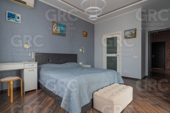 
   Продам 3-комнатную, 109 м², Воровского ул, 41

. Фото 10.