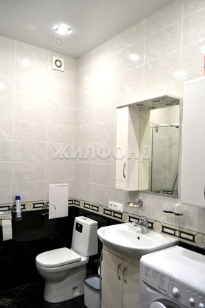 
   Продам 2-комнатную, 73 м², Макаренко снт, 9в

. Фото 7.