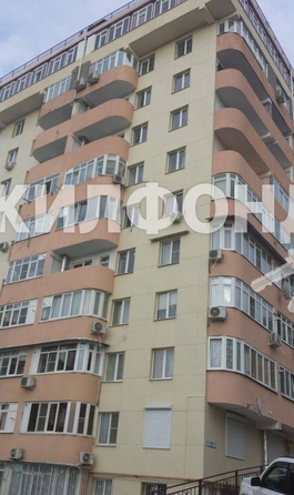 
   Продам 2-комнатную, 52 м², Макаренко ул, 8/9

. Фото 2.