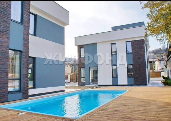 
  Продается дом, 230 м², Сочи
. Фото 2.