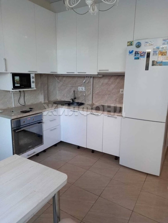 
   Продам 2-комнатную, 47 м², Урожайная ул, 29А

. Фото 2.