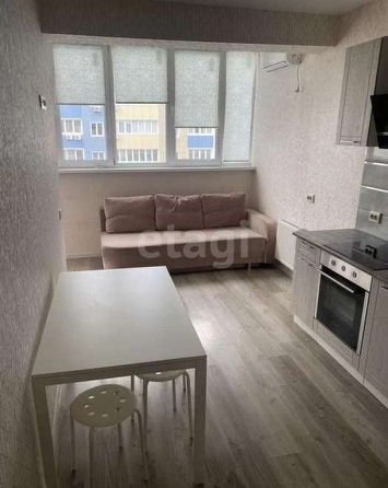 
  Сдам в аренду 1-комнатную квартиру, 38 м², Краснодар

. Фото 2.