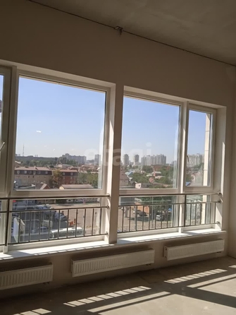 
   Продам 1-комнатную, 55.4 м², 40-летия Победы ул, 33Г

. Фото 2.