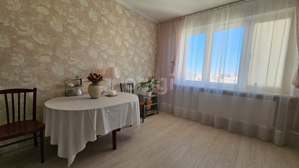 
   Продам 2-комнатную, 64.7 м², Героя Аверкиева А.А. ул, 22

. Фото 2.