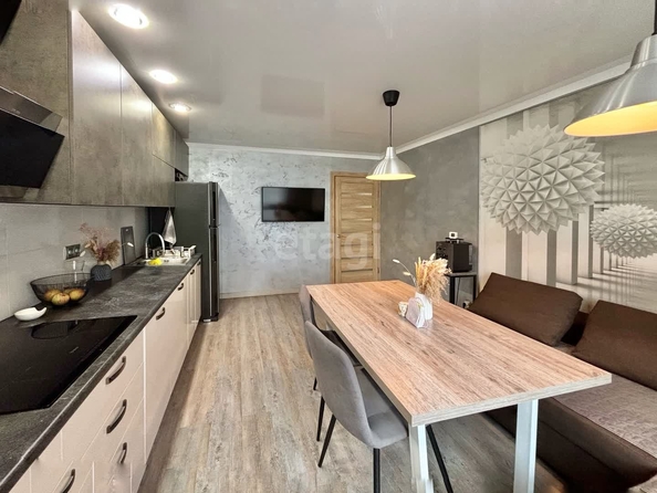 
   Продам 2-комнатную, 68.2 м², Бульварное Кольцо ул, 17

. Фото 1.