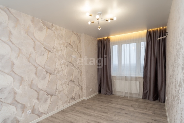 
   Продам 1-комнатную, 33.8 м², Героя Георгия Бочарникова ул, 4/2

. Фото 2.