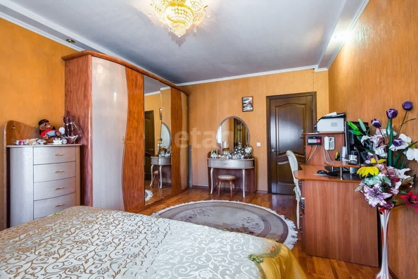 
   Продам 3-комнатную, 103.1 м², Атарбекова ул, 7

. Фото 2.