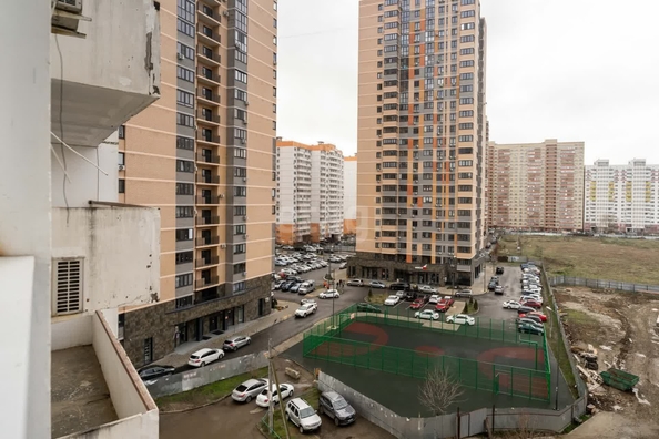 
   Продам 2-комнатную, 67.4 м², Снесарева ул, 8

. Фото 15.