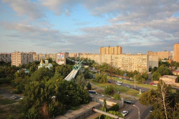 
   Продам 2-комнатную, 44.7 м², Яна Полуяна ул, 60

. Фото 8.