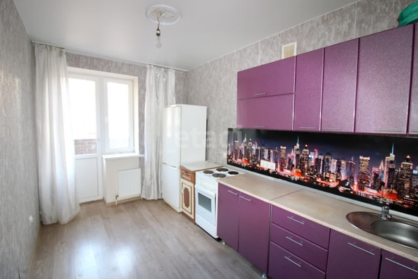 
   Продам 1-комнатную, 35.8 м², Рахманинова С.В. ул, 32

. Фото 2.