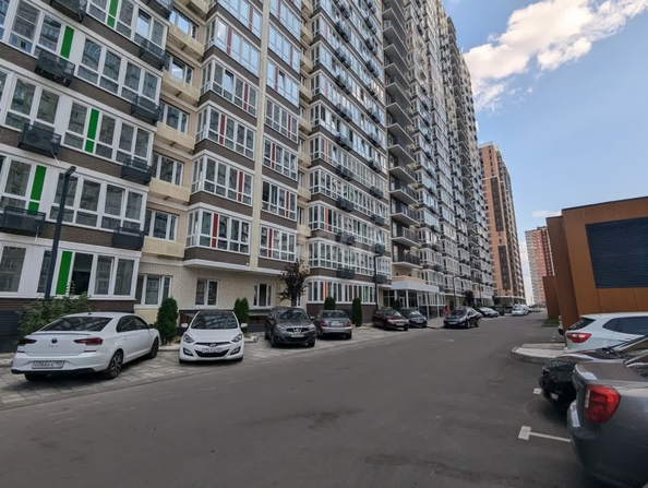 
   Продам 2-комнатную, 54.7 м², Героя Георгия Бочарникова ул, 4/2

. Фото 10.