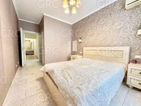 
  Продается 3-комн. квартира, 71.8 м², Туапсинская ул, д. 2Б
. Фото 5.