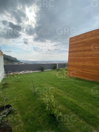 
   Продам дом, 400 м², Сочи

. Фото 3.