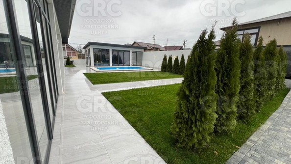
   Продам дом, 200 м², Сочи

. Фото 2.