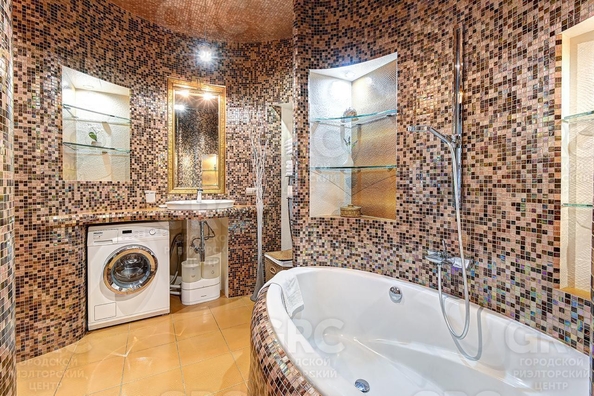 
  Продается 3-комн. квартира, 110 м², Пирогова ул, д. 40А
. Фото 12.