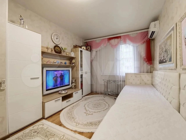 
   Продам 1-комнатную, 35 м², Парковая ул, 64к4

. Фото 2.