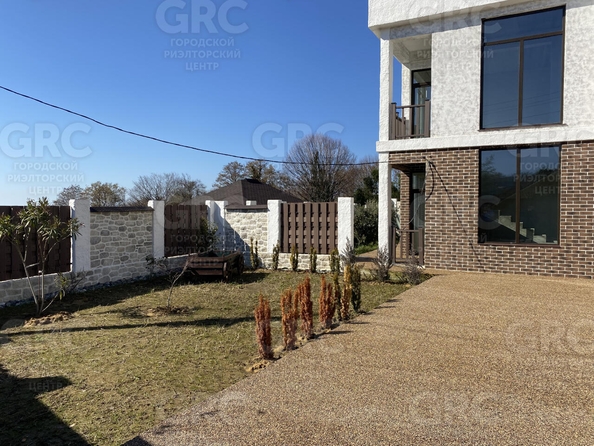 
   Продам дом, 180 м², Сочи

. Фото 3.