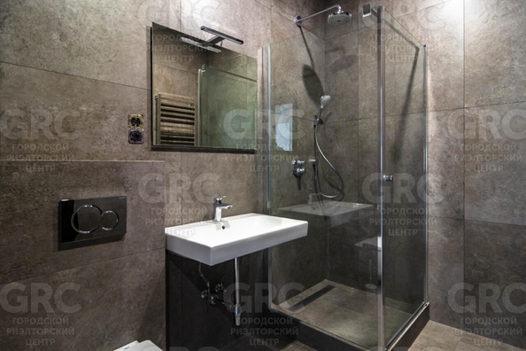 
   Продам коттедж, 185 м², Сочи

. Фото 19.