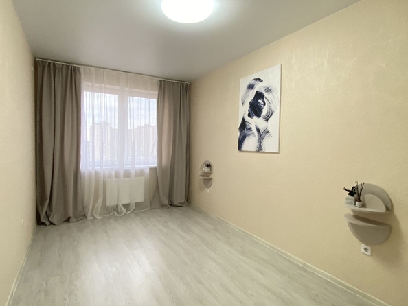 
   Продам 2-комнатную, 65 м², Позднякова ул, 2 к12

. Фото 4.