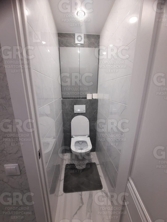 
   Продам 2-комнатную, 54 м², Виноградная ул, 152

. Фото 3.