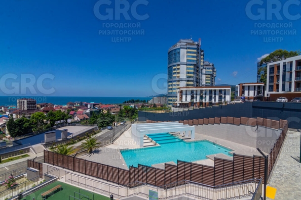 
   Продам 2-комнатную, 57 м², Ленина ул, 298Бк5

. Фото 2.