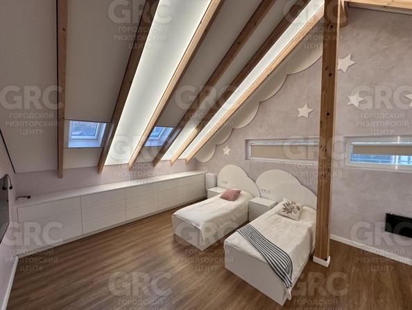 
   Продам дом, 300 м², Сочи

. Фото 16.