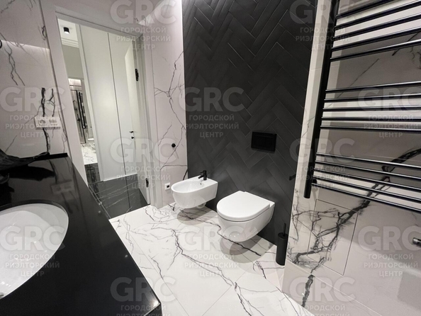 
  Продается 2-комн. квартира, 63 м², Парковая ул, д. 5
. Фото 5.
