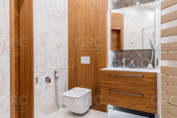 
  Продается 3-комн. квартира, 134 м², Нагорная ул, д. 11
. Фото 7.