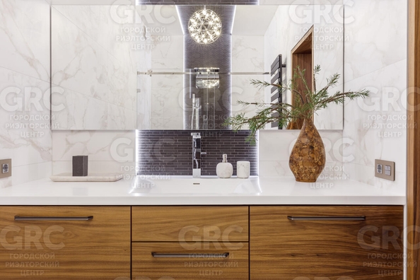 
  Продается 3-комн. квартира, 134 м², Нагорная ул, д. 11
. Фото 15.