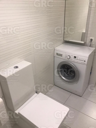 
  Продается 1-комн. квартира, 47.7 м², Дмитриевой ул, д. 5
. Фото 7.