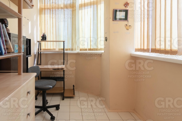 
  Продается 2-комн. квартира, 70 м², Бамбуковая ул, д. 32
. Фото 10.