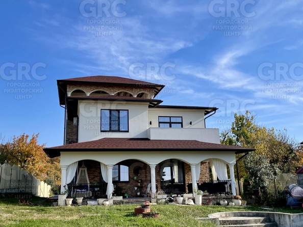 
  Продается дом, 300 м², Сочи
. Фото 1.