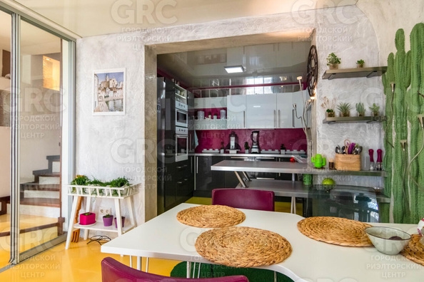 
  Продается дом, 320.1 м², Сочи
. Фото 6.